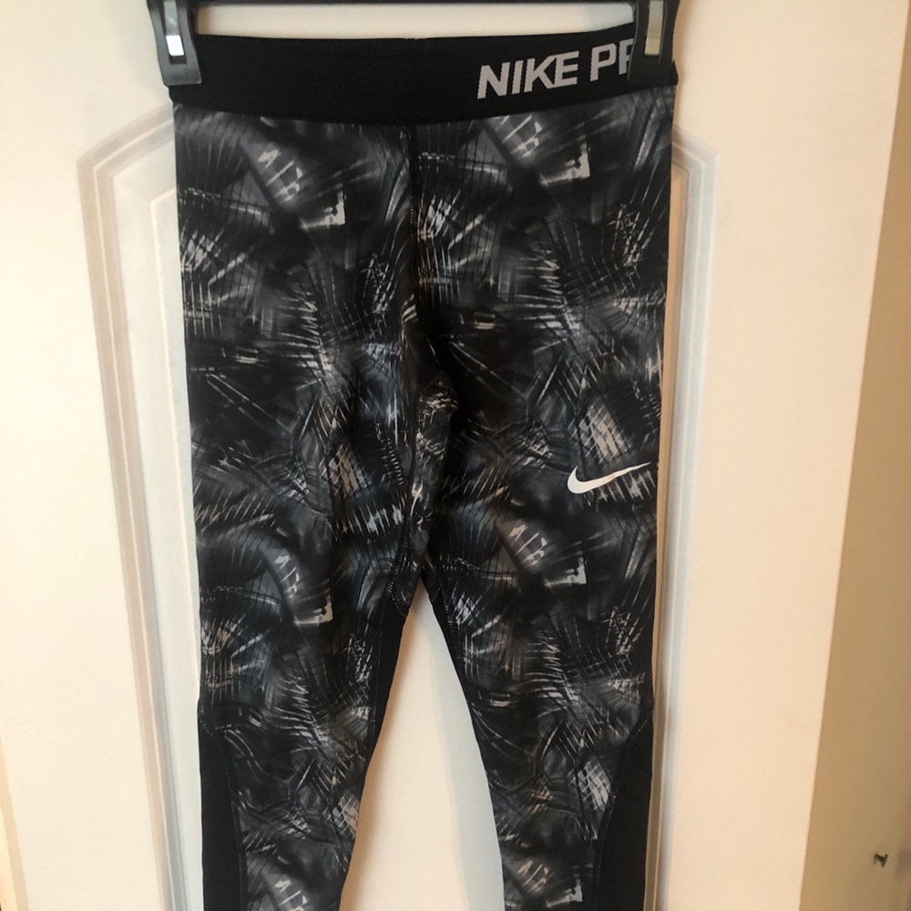 Nike Pro Dri Fit Crop Legging
